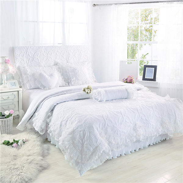 100% Cotton Thick Quilted Lace Bedding Set Ruffles Lace Style - sleeklinen