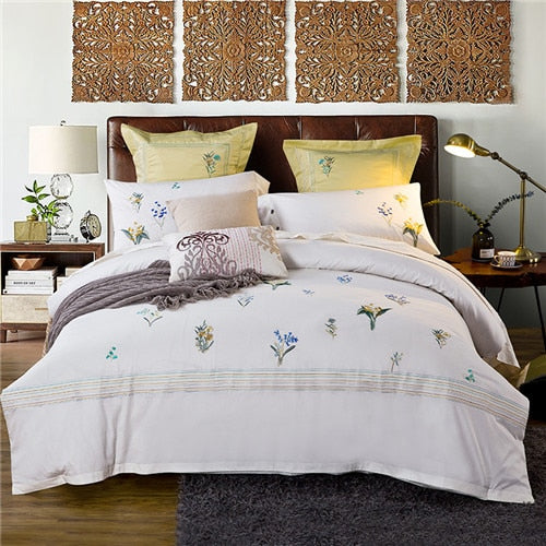 100% Egyptian Cotton Embroidery Bedding Set Noble Palace - sleeklinen